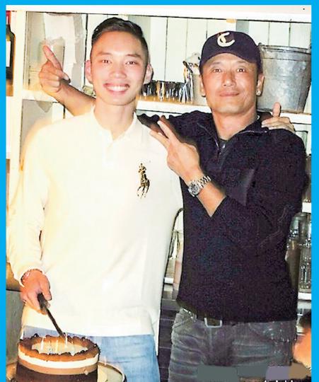 苗僑偉的兒子苗俊轉眼長大成人,令三哥慨嘆時間過得太快。(微博圖片) 苗僑偉的兒子苗俊轉眼長大成人,令三哥慨嘆時間過得太快。(微博圖片)