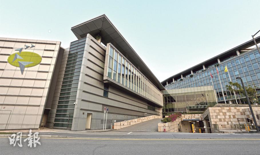 民航處2008年獲撥款19.97億元興建新總部,去年啟用。審計報告揭發,民航處未獲批准,在新總部多購設備及多建地方等「4宗罪」。(鄧宗弘攝) 民航處2008年獲撥款19.97億元興建新總部,去年啟用。審計報告揭發,民航處未獲批准,在新總部多購設備及多建地方等「4宗罪」。(鄧宗弘攝)