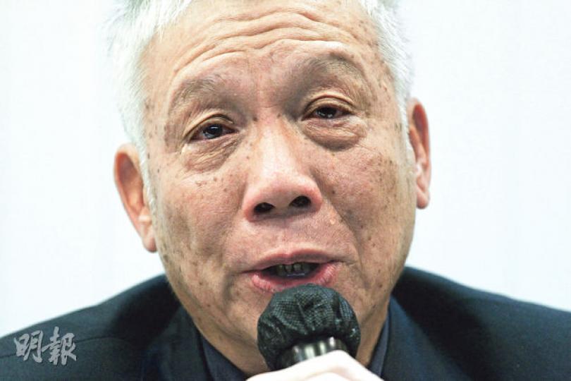 佔領運動今天踏入第67日,佔中三子陳健民、朱耀明(圖)及戴耀廷今午將往中區警署自首。昨日記者會舉行期間,一頭白髮的朱耀明數度灑淚,自責無法「帶領所有人平安回家」。(郭慶輝攝) 佔領運動今天踏入第67日,佔中三子陳健民、朱耀明(圖)及戴耀廷今午將往中區警署自首。昨日記者會舉行期間,一頭白髮的朱耀明數度灑淚,自責無法「帶領所有人平安回家」。(郭慶輝攝)