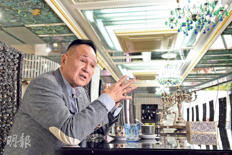 1970年代起便涉足本港地產業的卓能集團主席趙世曾指出,香港地產市道畸形發展,住宅「愈起愈細」,中小型地產商也缺乏與政府溝通的渠道,他近年已逐漸淡出香港市場,轉而到內地發展。(陳淑安攝) 1970年代起便涉足本港地產業的卓能集團主席趙世曾指出,香港地產市道畸形發展,住宅「愈起愈細」,中小型地產商也缺乏與政府溝通的渠道,他近年已逐漸淡出香港市場,轉而到內地發展。(陳淑安攝)