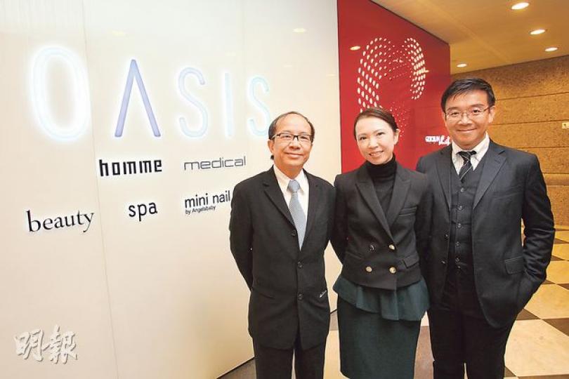 黃文麗（中）直言「香港本身已經有足夠機會給奧思發展」。（林俊源攝）