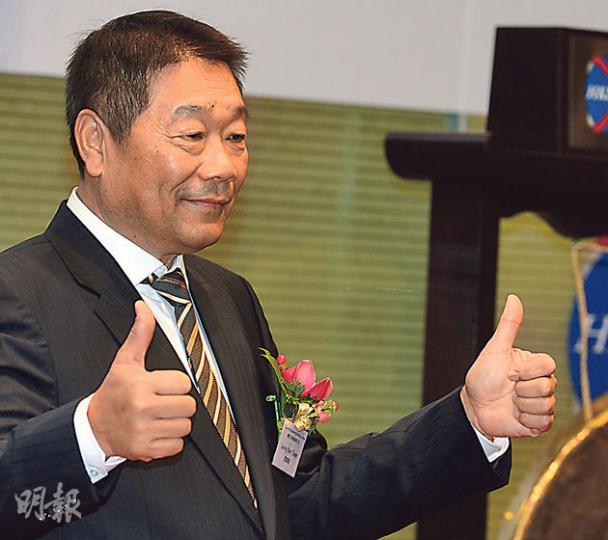 震昇工程表示,建築成本持續上升,主要是輸入勞工困難,但公司機械較多,相信影響不大。圖為公司主席梁錦泉。(劉焌陶攝) 震昇工程表示,建築成本持續上升,主要是輸入勞工困難,但公司機械較多,相信影響不大。圖為公司主席梁錦泉。(劉焌陶攝)