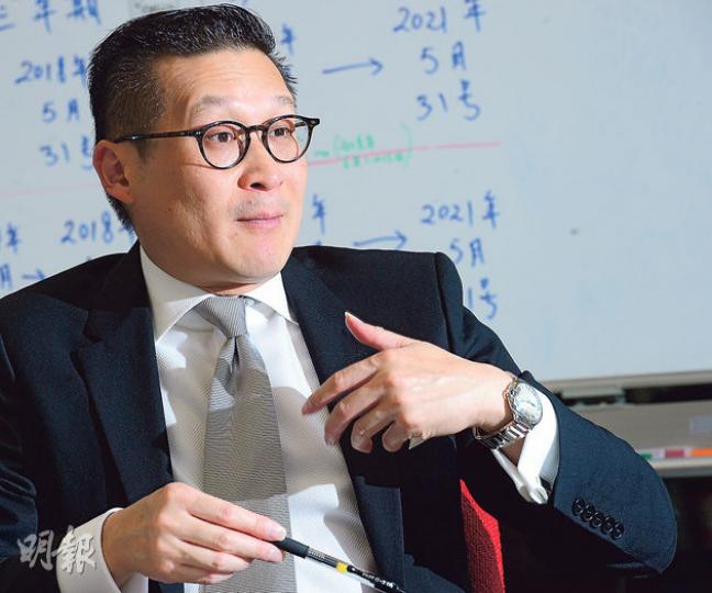 寶聲董事長陳耀璋(圖)表示,迷你單位是當今新盤市場大勢所趨,集團旗下的土瓜灣浙江街及下鄉道交界項目、高山道項目,都會提供200餘方呎開放式戶,以迎合潮流。(劉焌陶攝) 寶聲董事長陳耀璋(圖)表示,迷你單位是當今新盤市場大勢所趨,集團旗下的土瓜灣浙江街及下鄉道交界項目、高山道項目,都會提供200餘方呎開放式戶,以迎合潮流。(劉焌陶攝)