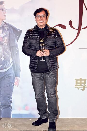 阿倫自爆周身飛債,不知如何解決。(攝影/記者:楊安莉) 阿倫自爆周身飛債,不知如何解決。(攝影/記者:楊安莉)