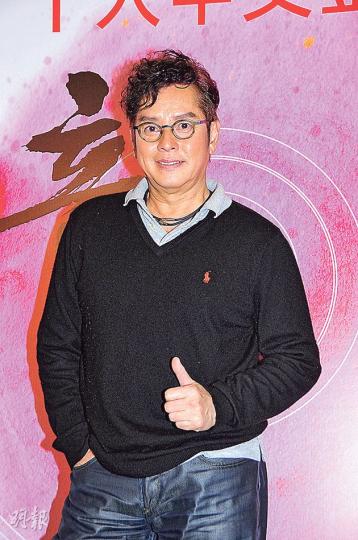 譚詠麟被傳分10億身家,他笑言要再努力才達到這數目。(攝影:林祖傑、鍾偉茵) 譚詠麟被傳分10億身家,他笑言要再努力才達到這數目。(攝影:林祖傑、鍾偉茵)