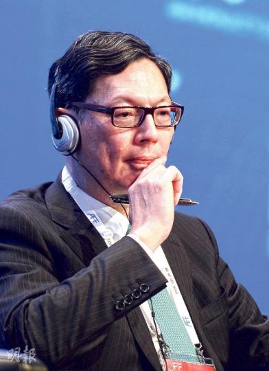 金管局昨晚推出針對物業貸款的審慎監管措施,其中加大計算租金收入的扣減率,變相提高供款入息比率門檻。圖為金管局總裁陳德霖昨日出席亞洲金融論壇。(劉焌陶攝) 金管局昨晚推出針對物業貸款的審慎監管措施,其中加大計算租金收入的扣減率,變相提高供款入息比率門檻。圖為金管局總裁陳德霖昨日出席亞洲金融論壇。(劉焌陶攝)