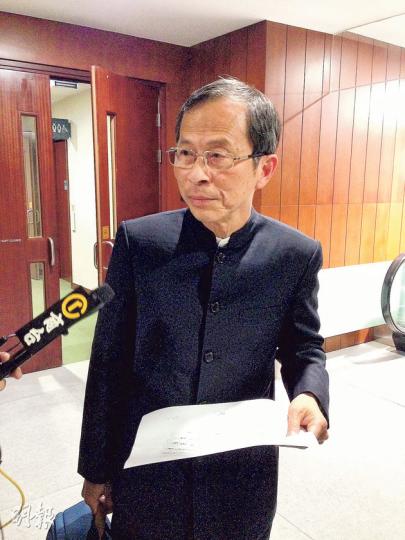 立法會大會昨晚再度流會，主席曾鈺成一臉無奈，指議員有責任出席會議。 （楊康琪攝）