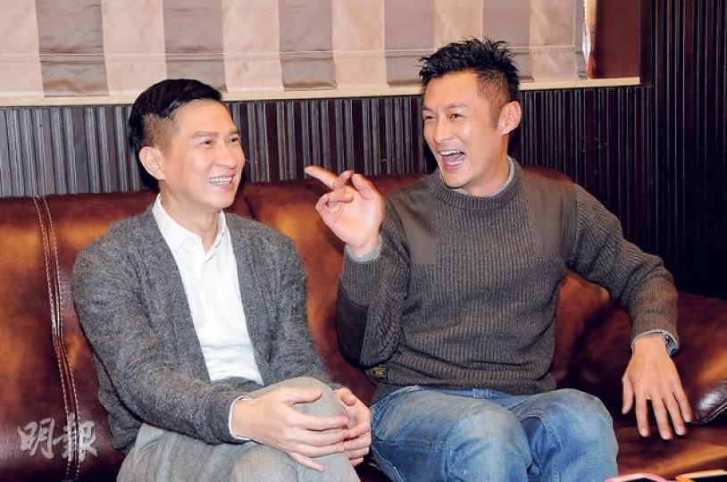 張家輝(左)與余文樂合演賀歲片《賭城風雲II》後成為老友,家輝更直言十分愛護及睇好樂仔。(攝影/記者:林祖傑) 張家輝(左)與余文樂合演賀歲片《賭城風雲II》後成為老友,家輝更直言十分愛護及睇好樂仔。(攝影/記者:林祖傑)