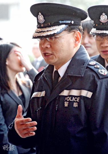 警務處長曾偉雄證實,已經申請了2億元撥款作警員佔領行動期間的超時補貼。圖為他出席警校結業典禮。(李紹昌攝) 警務處長曾偉雄證實,已經申請了2億元撥款作警員佔領行動期間的超時補貼。圖為他出席警校結業典禮。(李紹昌攝)