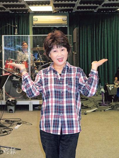 朱咪咪不鍾意隨便被人「叮」走。(攝影/記者:楊安莉) 朱咪咪不鍾意隨便被人「叮」走。(攝影/記者:楊安莉)