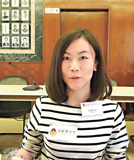 煙齡有20多年的池小姐(圖)稱,以前很享受吸煙,但戒煙後覺得煙味很臭,即使有朋友把煙放到其嘴邊,她也不會吸。(陳倢朗攝) 煙齡有20多年的池小姐(圖)稱,以前很享受吸煙,但戒煙後覺得煙味很臭,即使有朋友把煙放到其嘴邊,她也不會吸。(陳倢朗攝)