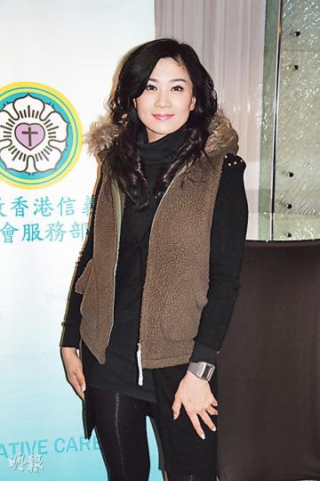 袁潔儀百分百支持亞視,又表示對亞視續牌很樂觀。(攝影/記者﹕鍾一虹) 袁潔儀百分百支持亞視,又表示對亞視續牌很樂觀。(攝影/記者﹕鍾一虹)