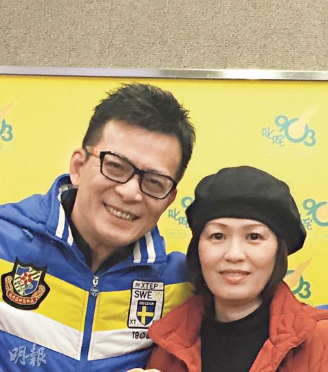 梁潔華在丈夫黃日華陪同下，剖白去年治療急性血癌的過程。（攝影/記者﹕孫慧莊）