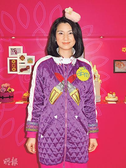 洪欣對頭上的羊毛氈公仔大感興趣。(攝影/記者﹕孫慧莊)王寶寶為男友慳錢,情人節當天不會外出慶祝。(攝影/記者﹕孫慧莊) 洪欣對頭上的羊毛氈公仔大感興趣。(攝影/記者﹕孫慧莊)王寶寶為男友慳錢,情人節當天不會外出慶祝。(攝影/記者﹕孫慧莊)