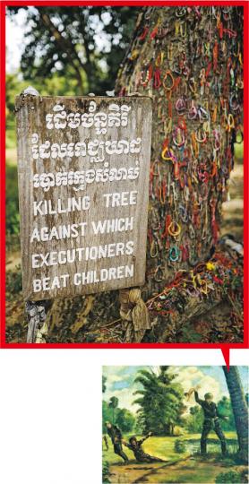 鍾屋殺人場中有一棵樹被稱為殺人樹(Killing Tree,上圖,胡景禧攝),據估計當年赤柬的劊子手是用手捉住嬰孩的雙腳、將他們的頭撼樹幹來殺死這些嬰孩(如下圖),旁邊就是一個埋着大量婦女兒童屍骨的大坑。Tuol Sleng集中營極少數的倖存者之一Chum Mey,他寫書講述了自己的故事(左圖),2009年,他在特別法庭出庭指證Tuol Sleng典獄長康克由,康克由最後被判囚終身。右圖為Chum Mey在Tuol Sleng被折磨的兩年間被關押的地方,他因莫須有的罪名被捉進去,因為懂得維修機械 鍾屋殺人場中有一棵樹被稱為殺人樹(Killing Tree,上圖,胡景禧攝),據估計當年赤柬的劊子手是用手捉住嬰孩的雙腳、將他們的頭撼樹幹來殺死這些嬰孩(如下圖),旁邊就是一個埋着大量婦女兒童屍骨的大坑。Tuol Sleng集中營極少數的倖存者之一Chum Mey,他寫書講述了自己的故事(左圖),2009年,他在特別法庭出庭指證Tuol Sleng典獄長康克由,康克由最後被判囚終身。右圖為Chum Mey在Tuol Sleng被折磨的兩年間被關押的地方,他因莫須有的罪名被捉進去,因為懂得維修機械