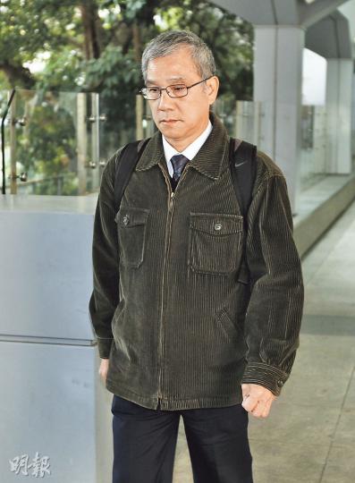 被控誤殺等41項控罪的南丫四號船長周志偉（圖）昨晨到高院應訊，其間不發一言，沒回應記者提問。（李紹昌攝）