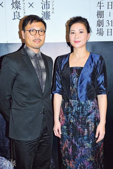 潘燦良與女友蘇玉華合作演出舞台劇,相信已有十足默契,未知兩人又何時有默契地宣布婚訊呢?(攝影:鍾偉茵) 潘燦良與女友蘇玉華合作演出舞台劇,相信已有十足默契,未知兩人又何時有默契地宣布婚訊呢?(攝影:鍾偉茵)