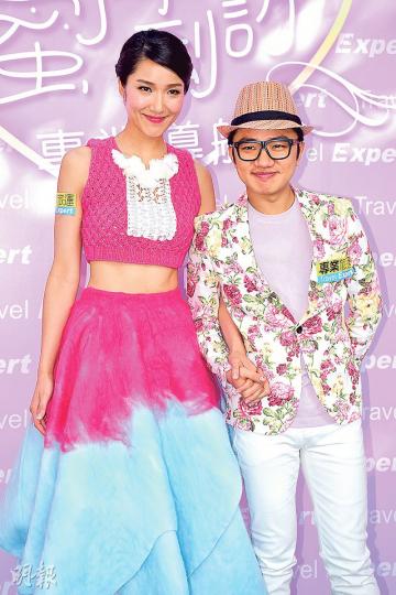 王祖藍跟李亞男婚前最後一擊搵銀,昨日拖實出席宣傳活動,更即場預演婚禮。(攝影:梁迺楠) 王祖藍跟李亞男婚前最後一擊搵銀,昨日拖實出席宣傳活動,更即場預演婚禮。(攝影:梁迺楠)