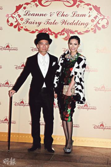 朱慧敏與Eddie拍拖現身王祖藍與李亞男的婚禮。(攝影:孫華中)苟芸慧(右)、王君馨盛裝出席「浪琴表香港馬術大師賽」。(攝影:孫華中) 朱慧敏與Eddie拍拖現身王祖藍與李亞男的婚禮。(攝影:孫華中)苟芸慧(右)、王君馨盛裝出席「浪琴表香港馬術大師賽」。(攝影:孫華中)
