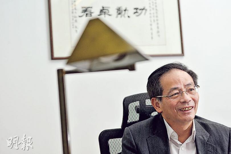 民建聯葉國謙表示,政治訴求和服務社區的理念不同,單憑政治口號在區選要贏得議席,「是不可能的事」。(鄧宗弘攝) 民建聯葉國謙表示,政治訴求和服務社區的理念不同,單憑政治口號在區選要贏得議席,「是不可能的事」。(鄧宗弘攝)