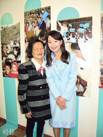陳美齡昨偕同母親出席相片展覽開幕儀式。(攝影/記者﹕柯美) 陳美齡昨偕同母親出席相片展覽開幕儀式。(攝影/記者﹕柯美)