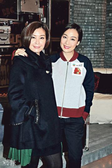 伍詠薇(左)與江美儀(右)合作演出舞台劇,坦言有點壓力。(攝影/記者:陳釗) 伍詠薇(左)與江美儀(右)合作演出舞台劇,坦言有點壓力。(攝影/記者:陳釗)