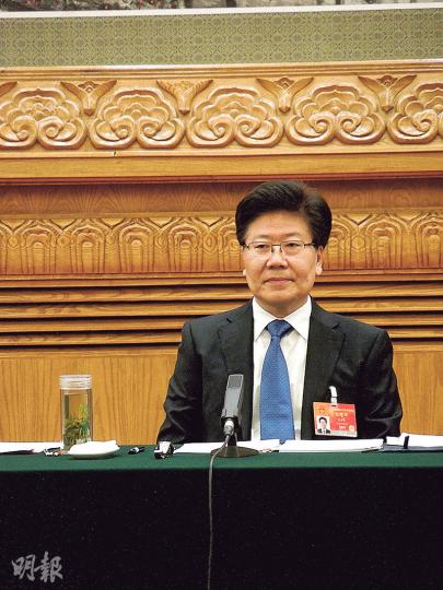 新疆書記張春賢證實,新疆確有人出境為伊斯蘭國打聖戰。(明報記者攝) 新疆書記張春賢證實,新疆確有人出境為伊斯蘭國打聖戰。(明報記者攝)