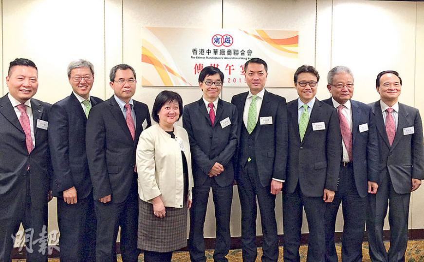 廠商會長及副會長出席新春傳媒午宴,左起﹕吳清煥、陳淑玲、李秀恒(會長)、吳永嘉、徐炳光。(黃振豪攝) 廠商會長及副會長出席新春傳媒午宴,左起﹕吳清煥、陳淑玲、李秀恒(會長)、吳永嘉、徐炳光。(黃振豪攝)