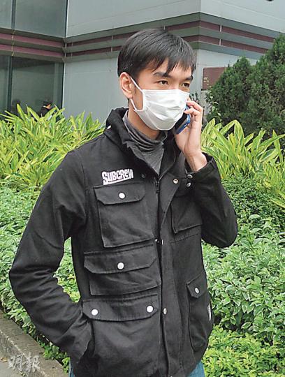 余遠聖(圖)早前指因不滿警方在金鐘向示威者施放催淚彈,遂攻擊政府網站,惟其律師昨求情時對警方及示威行動隻字不提。(何偉畧攝) 余遠聖(圖)早前指因不滿警方在金鐘向示威者施放催淚彈,遂攻擊政府網站,惟其律師昨求情時對警方及示威行動隻字不提。(何偉畧攝)