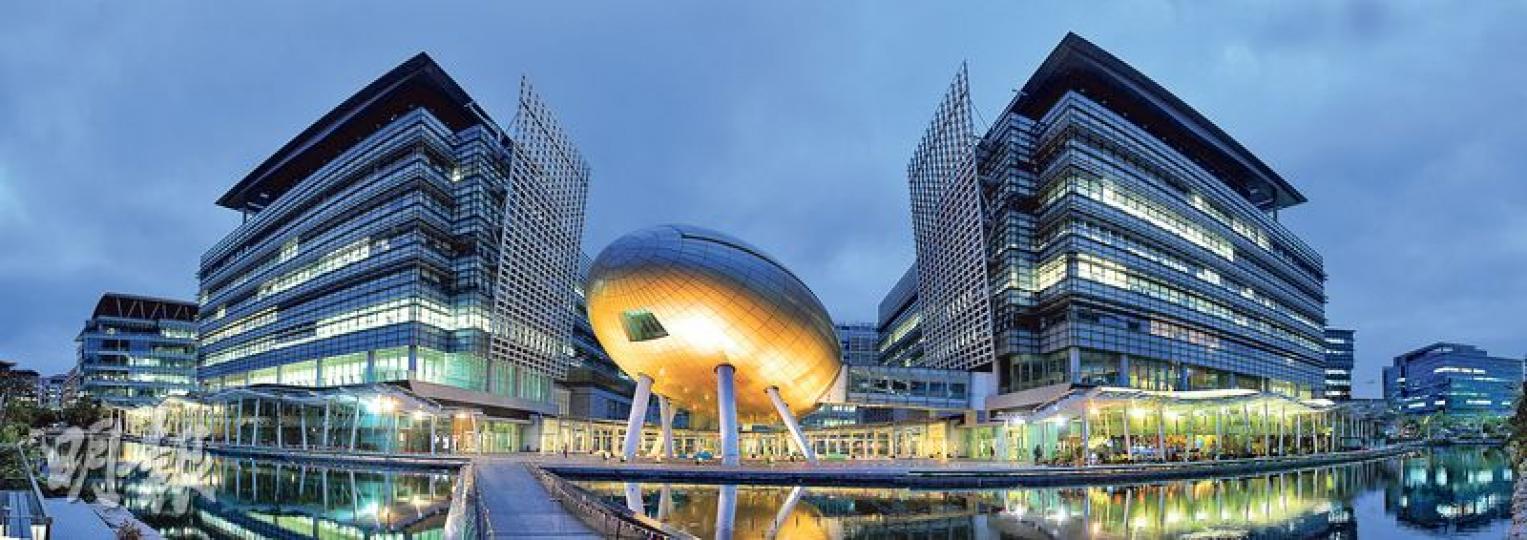 位於大埔的香港科學園佔地22公頃,現有約340間創新科技企業進駐,正展開第3期擴建工程。(林俊源攝)科大電子及計算機工程學系教授李澤湘指出,香港具備條件發展科研,例如良好教育及法治系統,可惜未把握機遇,即使曾有好計劃,也沒好好執行,猶如坐在金礦上,但只天天埋怨。(陳淑安攝) 位於大埔的香港科學園佔地22公頃,現有約340間創新科技企業進駐,正展開第3期擴建工程。(林俊源攝)科大電子及計算機工程學系教授李澤湘指出,香港具備條件發展科研,例如良好教育及法治系統,可惜未把握機遇,即使曾有好計劃,也沒好好執行,猶如坐在金礦上,但只天天埋怨。(陳淑安攝)
