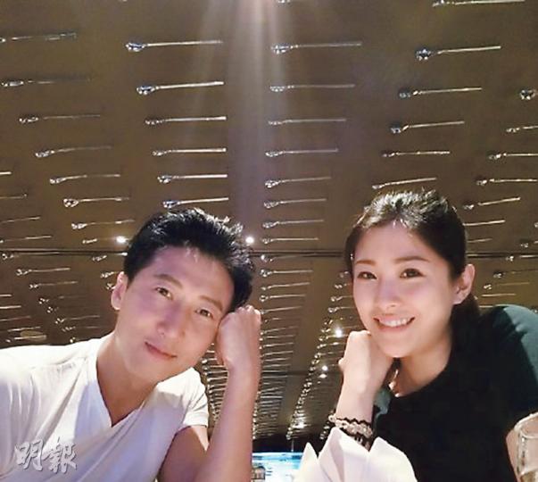 洪天明選了一家氣氛浪漫的餐廳慶祝結婚3周年,周家蔚冧爆!(微博圖片)蔡少芬與張晉在主題公園溫馨過二人世界。(微博圖片) 洪天明選了一家氣氛浪漫的餐廳慶祝結婚3周年,周家蔚冧爆!(微博圖片)蔡少芬與張晉在主題公園溫馨過二人世界。(微博圖片)