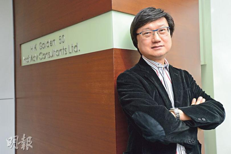 香港黃金五十創辦人林奮強認為，剛去世的新加坡建國總理李光耀的「成就」告訴我們，民生至關重要，香港毋須「自製」烏托邦，如政改通過，會更有利政府推行有利民生的施政。（黃志東攝）