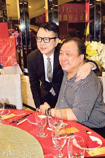 葉家寶與王晶是中學同學，昨晚在「EYT好友會聯歡晚宴」喜相逢。（攝影﹕梁迺楠） 李道洪想不到亞視走到被釘牌的地步。（攝影﹕梁迺楠）