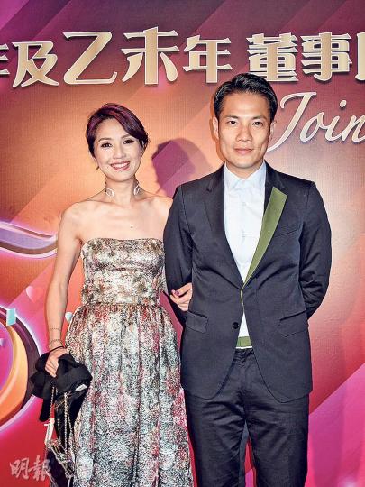 千嬅透露與丁子高齊齊減肥，不過不會拍拖一起做Gym，因為會有壓力。（攝影/記者：林蘊兒） 何超蕸（右二）榮升本屆東華三院董事局主席，獲超鳳（左起）、超儀及超瓊撐場，4姊妹聚首。（攝影/記者：林蘊兒） 錢慧儀一家現身東華晚宴。（攝影/記者：林蘊兒）