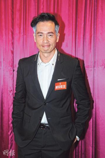 陳豪這個造型,大家覺得似不似「老佛爺」Karl Lagerfeld?(攝影:鍾偉茵)蔡思貝(左)與羅仲謙(右)再合作,毋懼又傳出緋聞。(攝影:鍾偉茵) 陳豪這個造型,大家覺得似不似「老佛爺」Karl Lagerfeld?(攝影:鍾偉茵)蔡思貝(左)與羅仲謙(右)再合作,毋懼又傳出緋聞。(攝影:鍾偉茵)