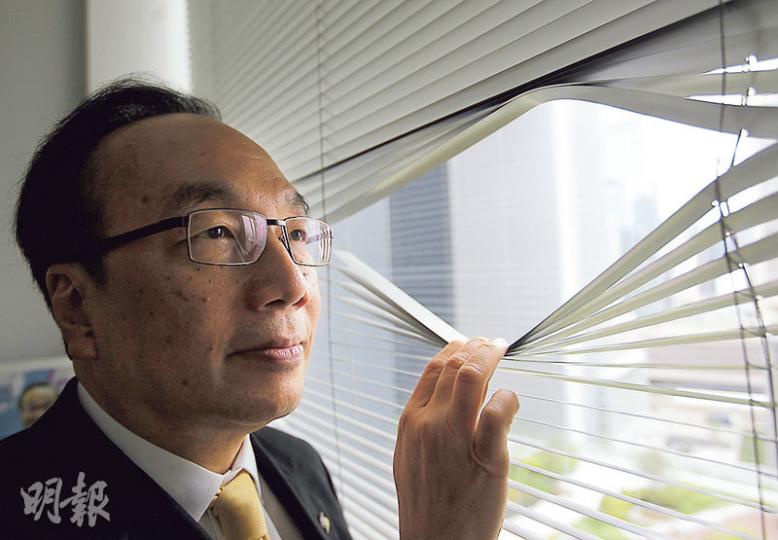 泛民「飯盒會」召集人梁家傑說泛民否決是要保住爭普選尊嚴。(郭慶輝攝)
泛民「飯盒會」召集人梁家傑說泛民否決是要保住爭普選尊嚴。(郭慶輝攝)