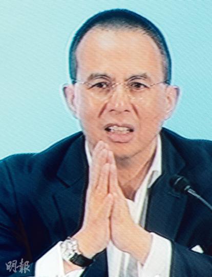 電盈主席李澤楷稱,本地免費電視市場仍有利可圖,但不代表要與對手激烈競爭,而明年開台的節目安排表,他稱會令觀眾有耳目一新的感覺。(劉焌陶攝) 電盈主席李澤楷稱,本地免費電視市場仍有利可圖,但不代表要與對手激烈競爭,而明年開台的節目安排表,他稱會令觀眾有耳目一新的感覺。(劉焌陶攝)