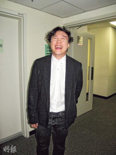 陳奕迅被捕獲,即露出鬼馬笑容。(攝影/記者:鍾一虹)
陳奕迅被捕獲,即露出鬼馬笑容。(攝影/記者:鍾一虹)