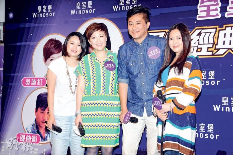 「方家三姊妹」吳詠虹、李麗珍、楊羚與「丁孝蟹」邵仲衡昨出席「回味經典90年代」活動，論現場受歡迎程度，孝蟹完全將「方家三姊妹」壓過。（攝影：孫華中）邵仲衡和珍妹重演《大時代》一幕雨中撐傘的經典場面。（攝影：孫華中）