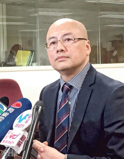 社署大埔及北區福利專員鄧菲烈表示,署方難以24小時監察院舍,要依靠院友家屬觀察及業界自律。(陳倢朗攝) 社署大埔及北區福利專員鄧菲烈表示,署方難以24小時監察院舍,要依靠院友家屬觀察及業界自律。(陳倢朗攝)