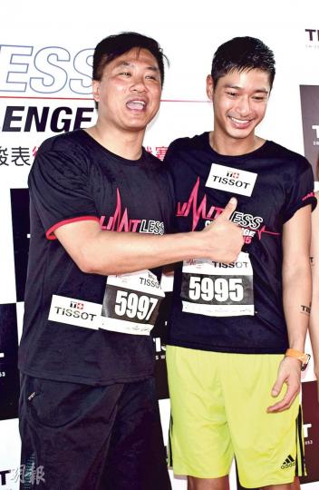 「孝蟹」邵仲衡遇上「男神」王宗堯,兩大人氣王惺惺相惜。(攝影﹕梁迺楠)邵仲衡勤做運動,體重由200磅回降至190磅。(攝影﹕梁迺楠)王宗堯昨日負腳傷上陣,挑戰障礙賽。(攝影﹕梁迺楠)江若琳參與戶外障礙賽,身手不錯。(攝影﹕梁迺楠) 「孝蟹」邵仲衡遇上「男神」王宗堯,兩大人氣王惺惺相惜。(攝影﹕梁迺楠)邵仲衡勤做運動,體重由200磅回降至190磅。(攝影﹕梁迺楠)王宗堯昨日負腳傷上陣,挑戰障礙賽。(攝影﹕梁迺楠)江若琳參與戶外障礙賽,身手不錯。(攝影﹕梁迺楠)