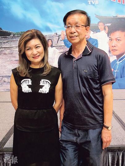 樂易玲在企業傳訊部副總監曾醒明陪同下接受訪問。(攝影/記者﹕葉靜文) 樂易玲在企業傳訊部副總監曾醒明陪同下接受訪問。(攝影/記者﹕葉靜文)