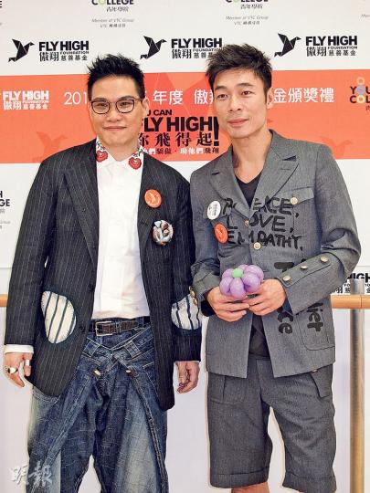 蘇永康與許志安在活動上大談兒時夢想,康仔想做時裝設計師,安仔想做足球員及警察。(攝影/記者﹕鍾一虹) 蘇永康與許志安在活動上大談兒時夢想,康仔想做時裝設計師,安仔想做足球員及警察。(攝影/記者﹕鍾一虹)