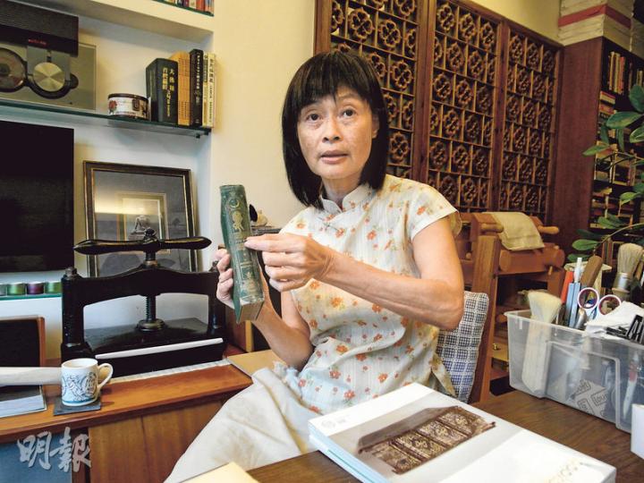修書達人李瑞雲(陳嘉文攝)(陳嘉文攝) 修書達人李瑞雲(陳嘉文攝)(陳嘉文攝)