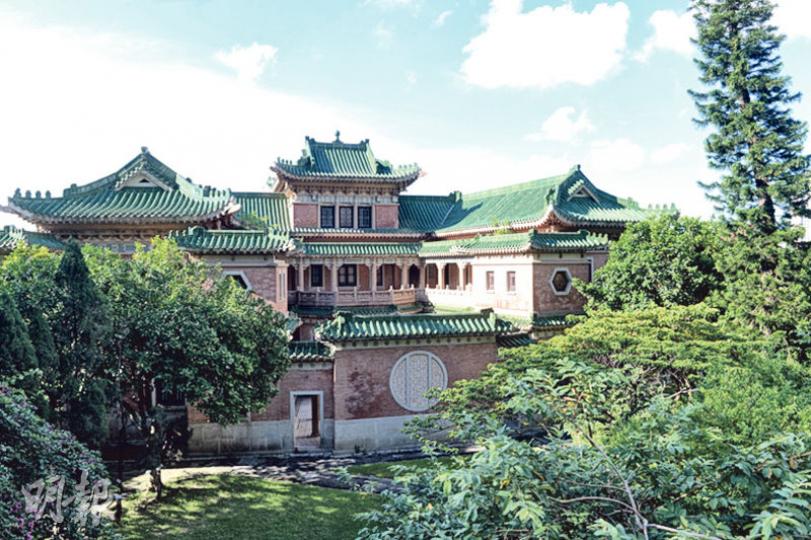 兩度納入活化歷史建築伙伴計劃的法定古蹟景賢里再次流標，建議交政府管理，前提是須向公眾開放。（劉焌陶攝）位於薄扶林道的牛奶公司舊高級職員宿舍將由香港明愛活化成博物館「薄鳧林牧場」，提供導賞及乳製品工作坊。（黃志東攝） 