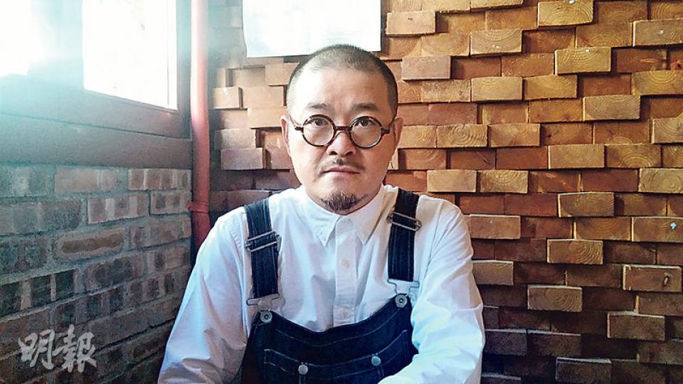 邵家臻上月獲同事選為浸大青年研究實踐中心副主任,惟中心所屬的社會科學院院長貝力行擔心影響中心在公眾心目中的獨立性,至今沒有委任他。(田青青攝) 邵家臻上月獲同事選為浸大青年研究實踐中心副主任,惟中心所屬的社會科學院院長貝力行擔心影響中心在公眾心目中的獨立性,至今沒有委任他。(田青青攝)