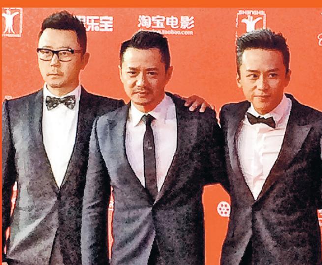 串燒三影帝:今屆「上海國際電影節」金爵獎出爐「最佳男主角」,鄧超(右起)、段奕宏及郭濤憑合演電影《烈日灼心》一齊獲獎。(微博圖片)風華絕代的美人夏夢雖已82歲,舉止依然優雅,昨日獲大會頒發終身成就獎。(微博圖片)法國女星蘇菲瑪素是內地影展的老朋友。(微博圖片)郭采潔性感現身上海電影節閉幕禮。(微博圖片) 串燒三影帝:今屆「上海國際電影節」金爵獎出爐「最佳男主角」,鄧超(右起)、段奕宏及郭濤憑合演電影《烈日灼心》一齊獲獎。(微博圖片)風華絕代的美人夏夢雖已82歲,舉止依然優雅,昨日獲大會頒發終身成就獎。(微博圖片)法國女星蘇菲瑪素是內地影展的老朋友。(微博圖片)郭采潔性感現身上海電影節閉幕禮。(微博圖片)