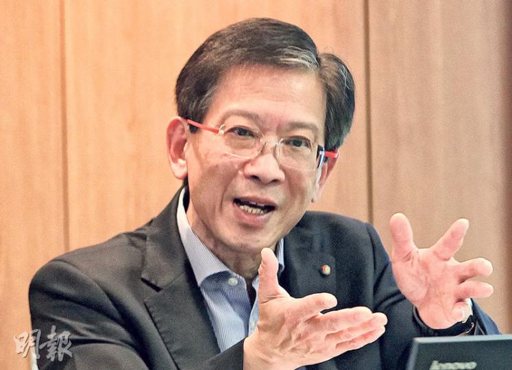 政改被否決後,政府表明不會再做政改方面的工作,基本法研究中心主席胡漢清質疑此舉違反《基本法》。(林俊源攝) 政改被否決後,政府表明不會再做政改方面的工作,基本法研究中心主席胡漢清質疑此舉違反《基本法》。(林俊源攝)