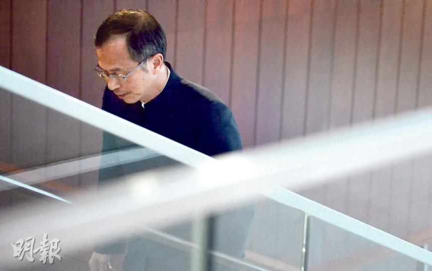 立法會主席曾鈺成(圖)回應有報道指他的辦公室,在幾年前懷疑被竊聽事件,指懷疑有竊聽裝置已是3年前的事,不應該將此事與近來建制派WhatsApp群組信息外泄扯上關係。(鄧宗弘攝) 立法會主席曾鈺成(圖)回應有報道指他的辦公室,在幾年前懷疑被竊聽事件,指懷疑有竊聽裝置已是3年前的事,不應該將此事與近來建制派WhatsApp群組信息外泄扯上關係。(鄧宗弘攝)
