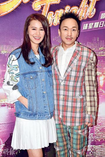 黃翠如與黃家強上《今晚睇李》,兩人都不怕被李思捷問尖銳問題。(攝影﹕梁迺楠) 黃翠如與黃家強上《今晚睇李》,兩人都不怕被李思捷問尖銳問題。(攝影﹕梁迺楠)